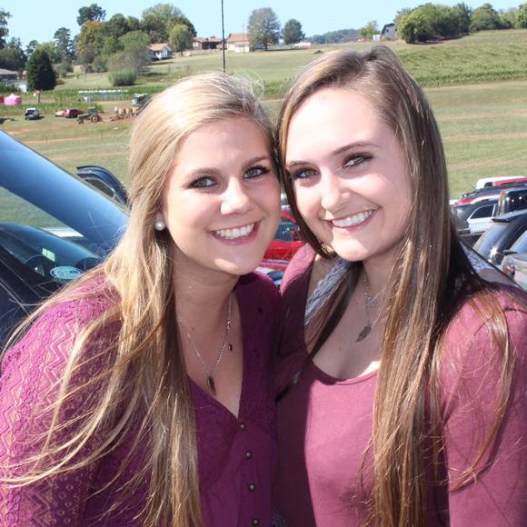 Meet your Posher, Emma - Picture 1 of 1